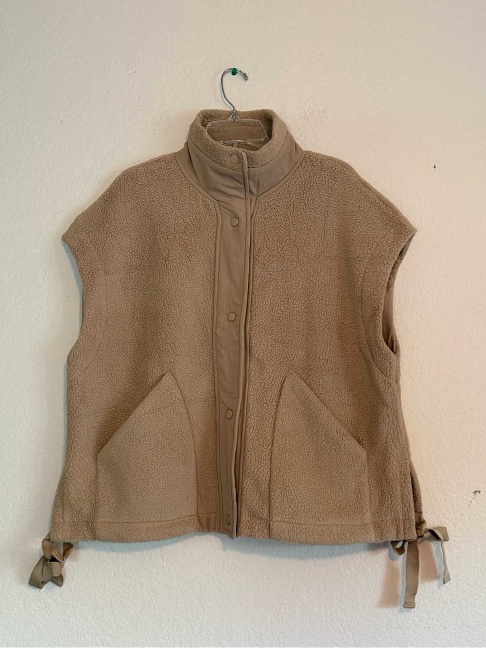 Cozy Taupe Sherpa Vest with Front Pockets - Picture 3 of 7